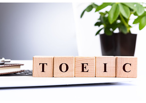 大学生のTOEIC平均点は？就活の際に求められる点数とTOEICの本質とは？