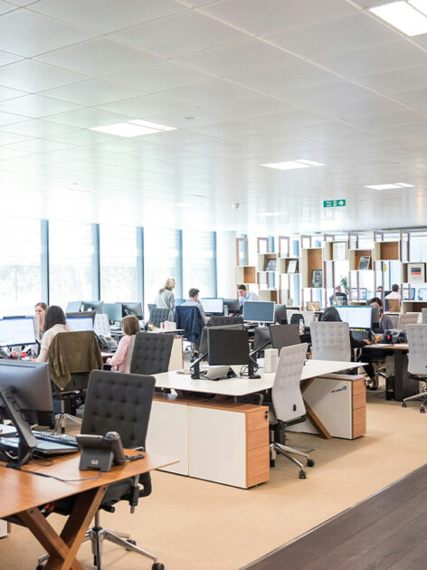 オフィスワークで働けます！