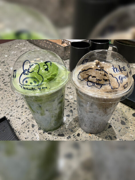 カフェで働いてます